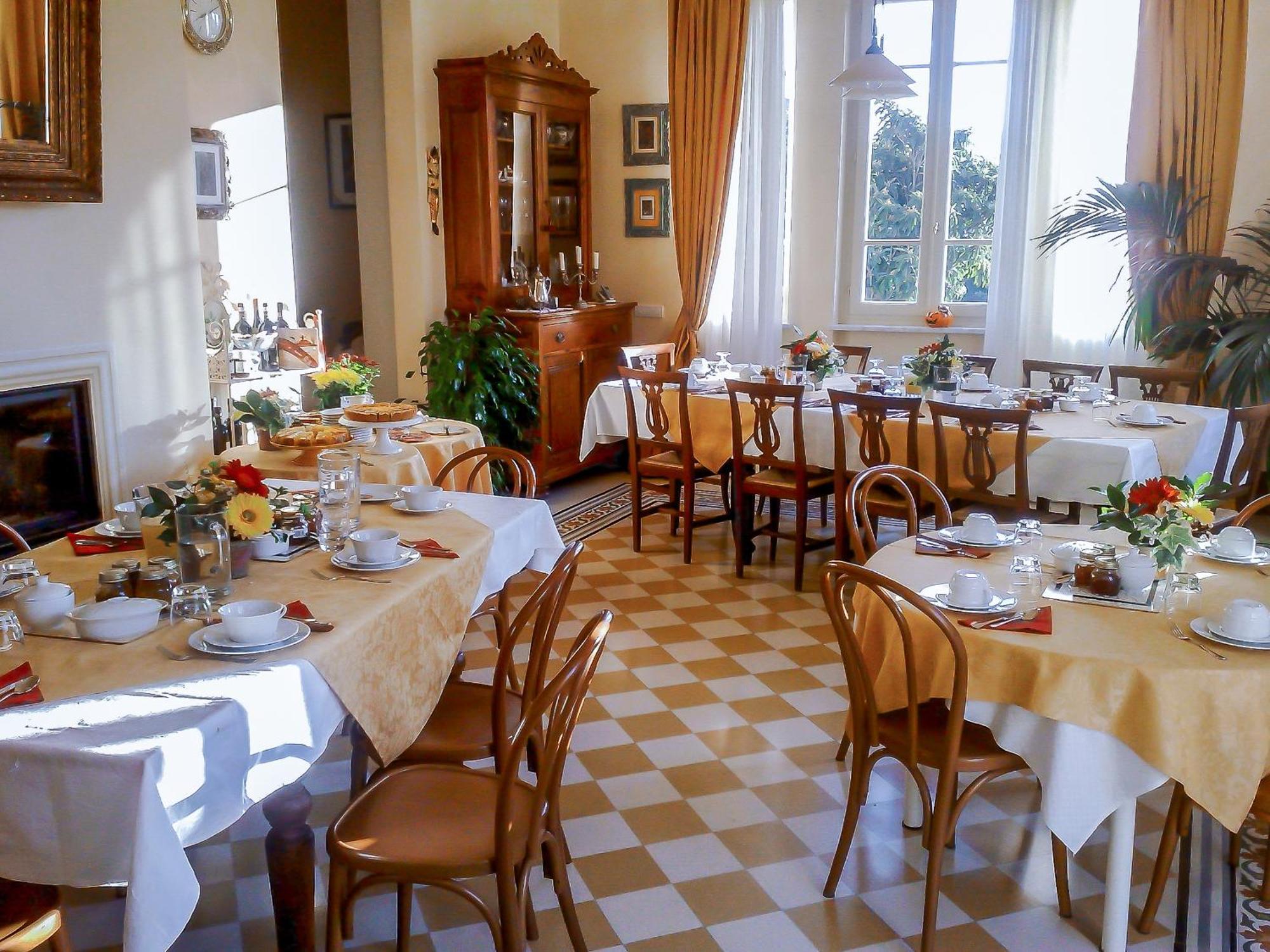 Marta Guest House Lucca Exterior photo
