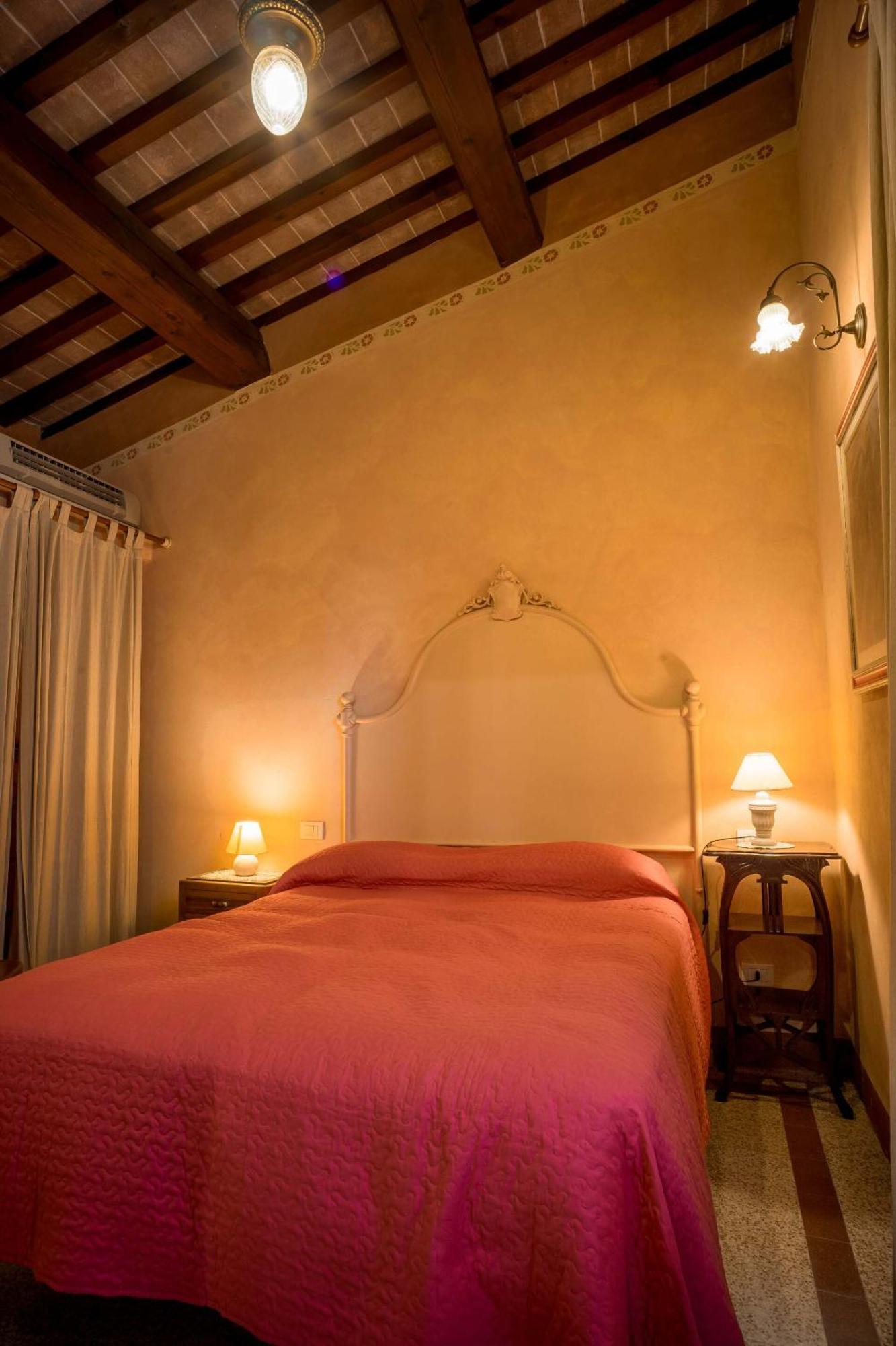 Marta Guest House Lucca Room photo