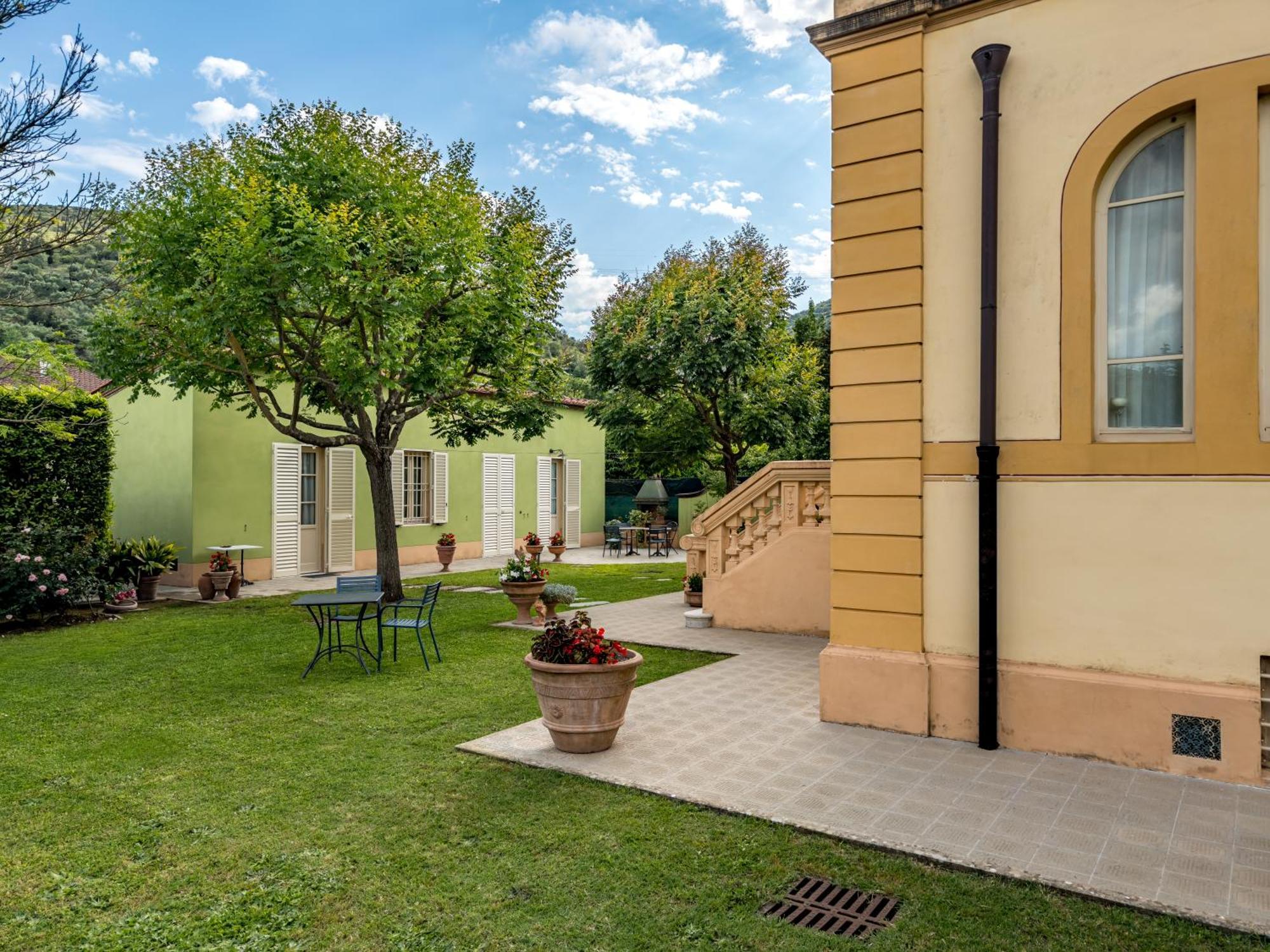 Marta Guest House Lucca Exterior photo