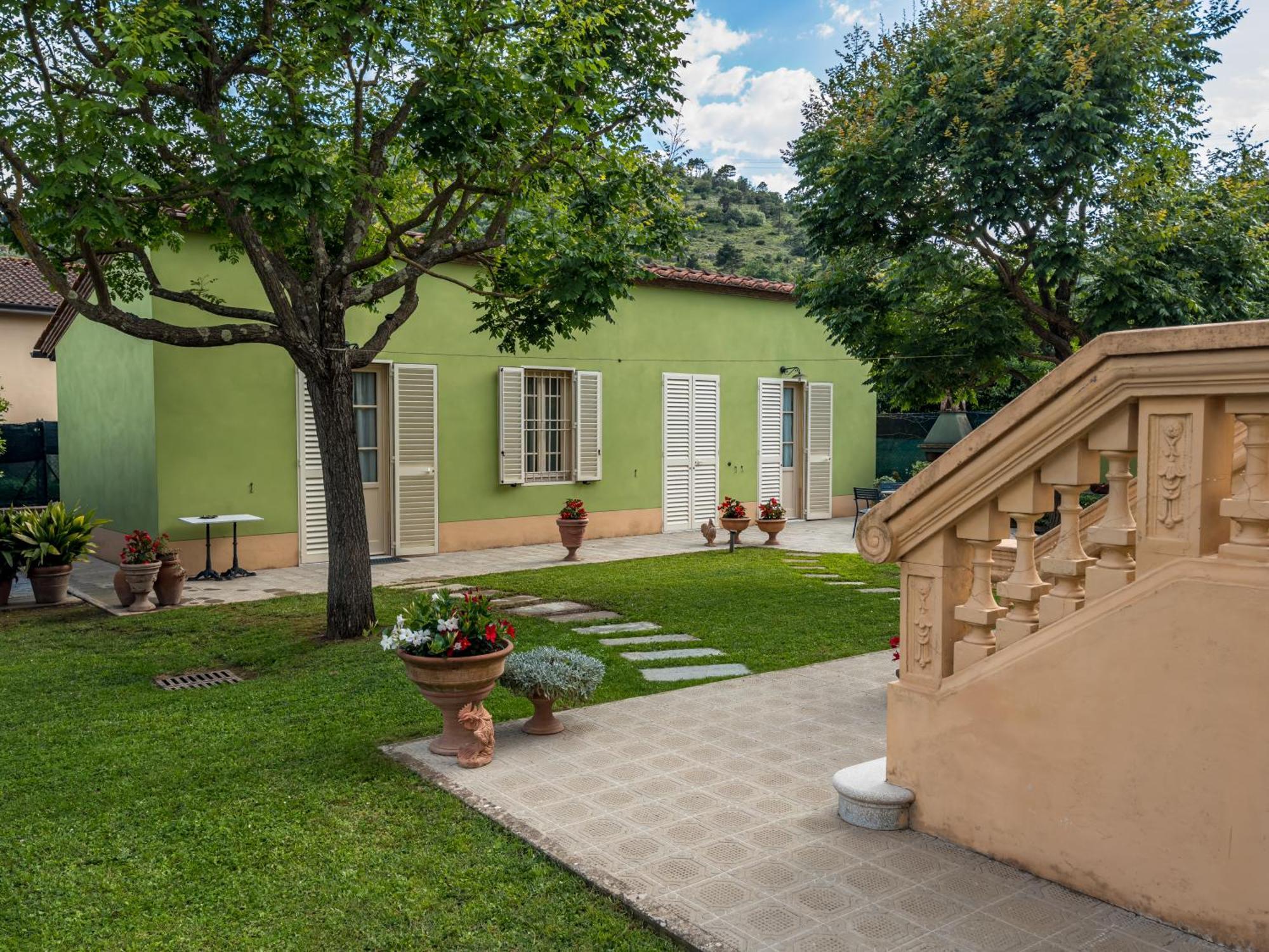 Marta Guest House Lucca Exterior photo